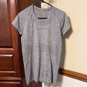 Lululemon Swiftly Tech Short Sleeve Tee Sz 10 Slate Grey White